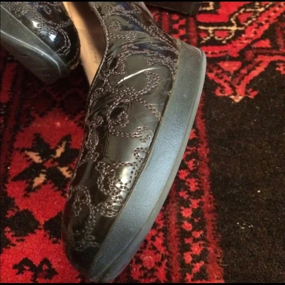 👡 Beautifeel Brown Embroidered Platform Pumps - Picture 4 of 6